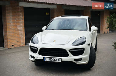 Внедорожник / Кроссовер Porsche Cayenne 2011 в 