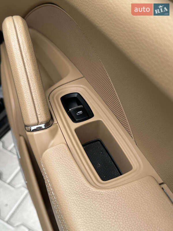 Внедорожник / Кроссовер Porsche Cayenne 2014 в Белогородке
