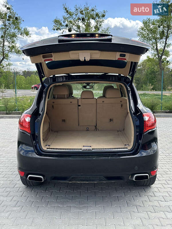 Внедорожник / Кроссовер Porsche Cayenne 2014 в Белогородке