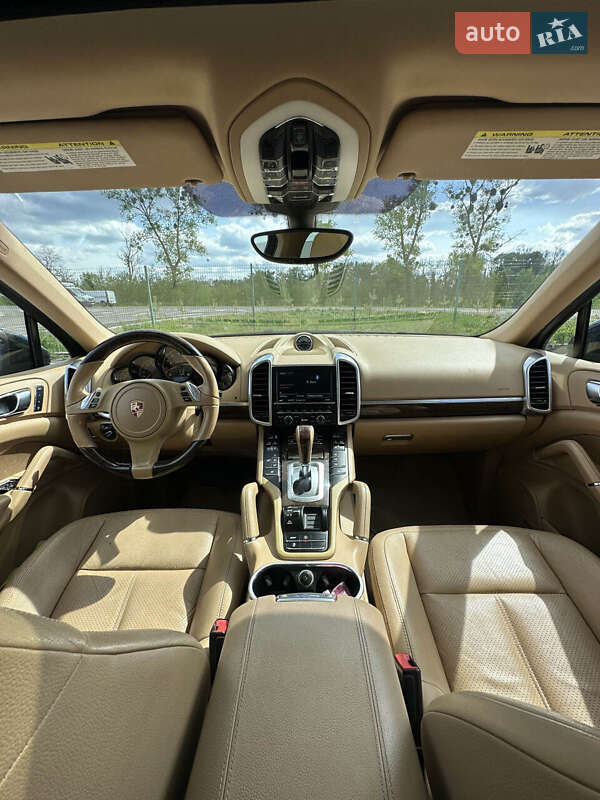 Внедорожник / Кроссовер Porsche Cayenne 2014 в Белогородке