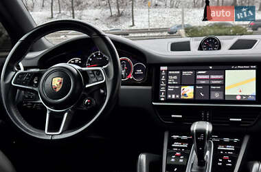 Внедорожник / Кроссовер Porsche Cayenne 2017 в 