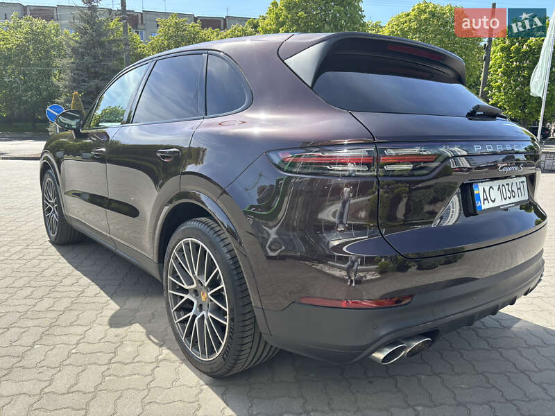 Позашляховик / Кросовер Porsche Cayenne 2020 в Луцьку