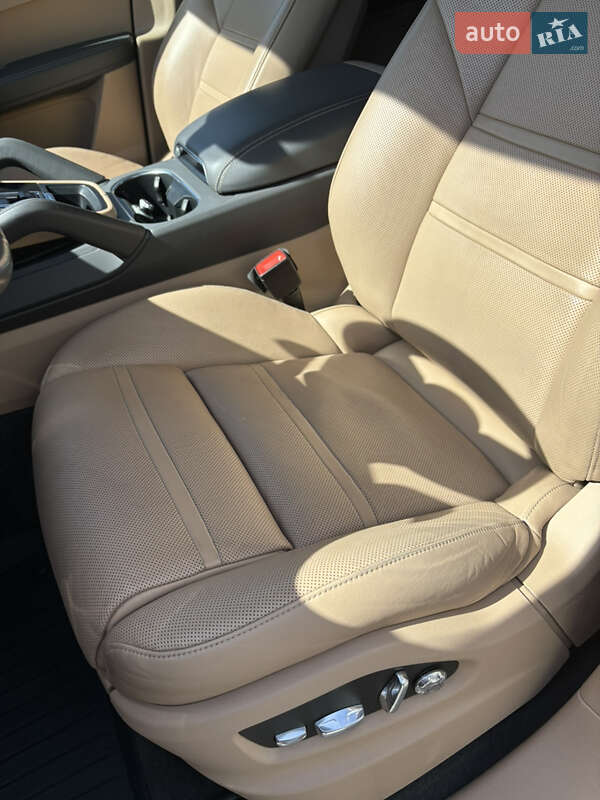 Позашляховик / Кросовер Porsche Cayenne 2020 в Луцьку