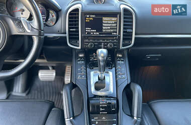 Позашляховик / Кросовер Porsche Cayenne 2014 в 