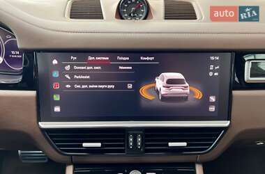 Внедорожник / Кроссовер Porsche Cayenne 2022 в 