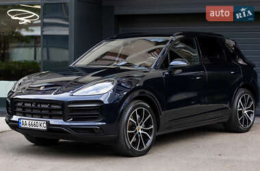Внедорожник / Кроссовер Porsche Cayenne 2019 в 