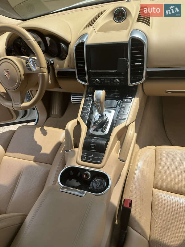 Внедорожник / Кроссовер Porsche Cayenne 2013 в Одессе фото 15 Внедорожник / Кроссовер Porsche Cayenne 2013 в Одессе