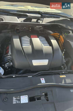 Внедорожник / Кроссовер Porsche Cayenne 2013 в 