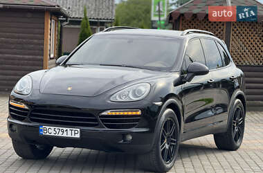Внедорожник / Кроссовер Porsche Cayenne 2012 в 