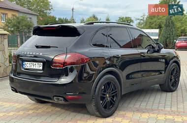 Внедорожник / Кроссовер Porsche Cayenne 2012 в 