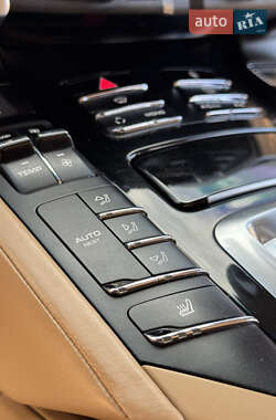 Внедорожник / Кроссовер Porsche Cayenne 2012 в 