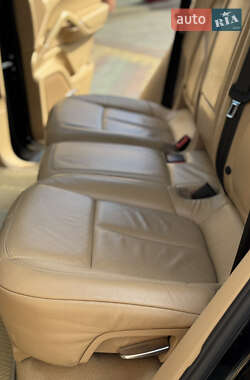 Внедорожник / Кроссовер Porsche Cayenne 2012 в 