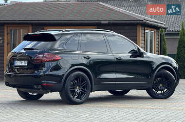 Внедорожник / Кроссовер Porsche Cayenne 2012 в 