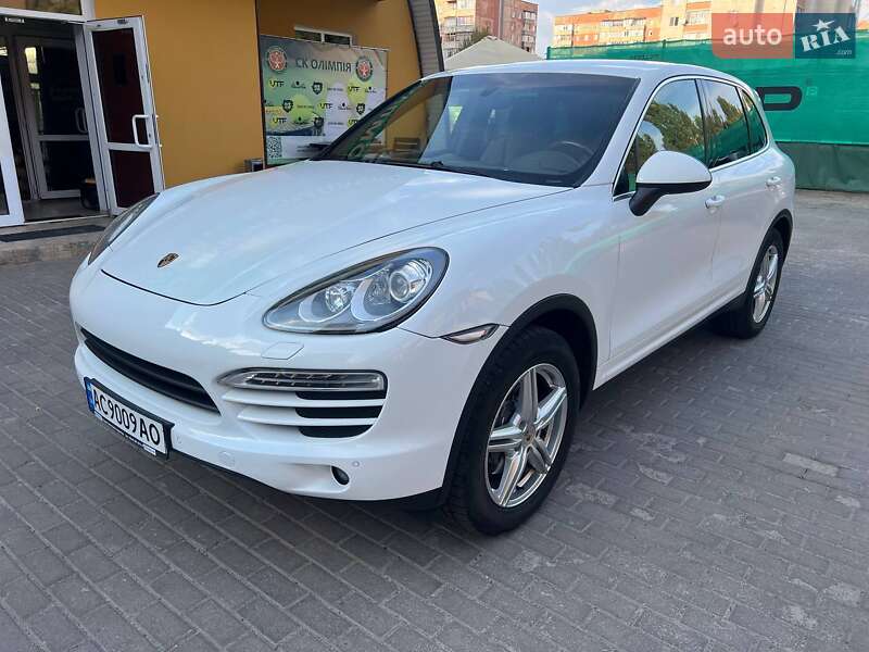 Внедорожник / Кроссовер Porsche Cayenne 2012 в Луцке