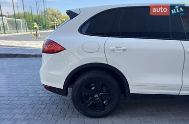 Внедорожник / Кроссовер Porsche Cayenne 2010 в 