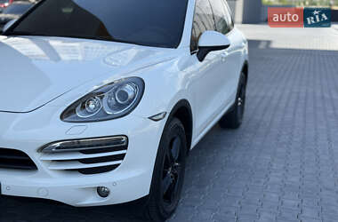 Внедорожник / Кроссовер Porsche Cayenne 2010 в 