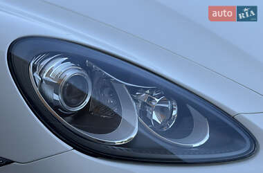 Внедорожник / Кроссовер Porsche Cayenne 2010 в 