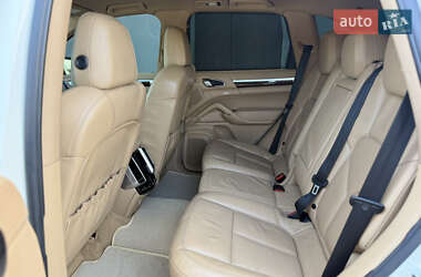 Внедорожник / Кроссовер Porsche Cayenne 2010 в 