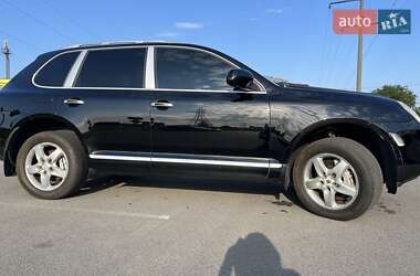 Внедорожник / Кроссовер Porsche Cayenne 2005 в 