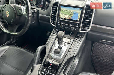 Внедорожник / Кроссовер Porsche Cayenne 2012 в 