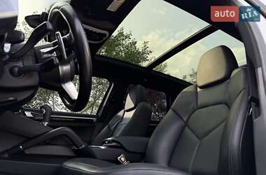 Внедорожник / Кроссовер Porsche Cayenne 2016 в 
