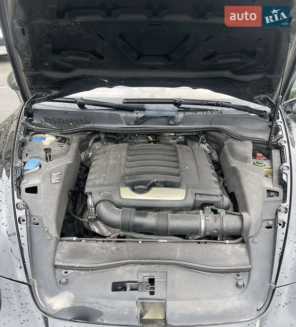 Позашляховик / Кросовер Porsche Cayenne 2012 в Києві