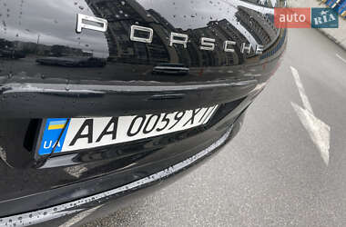 Внедорожник / Кроссовер Porsche Cayenne 2012 в 