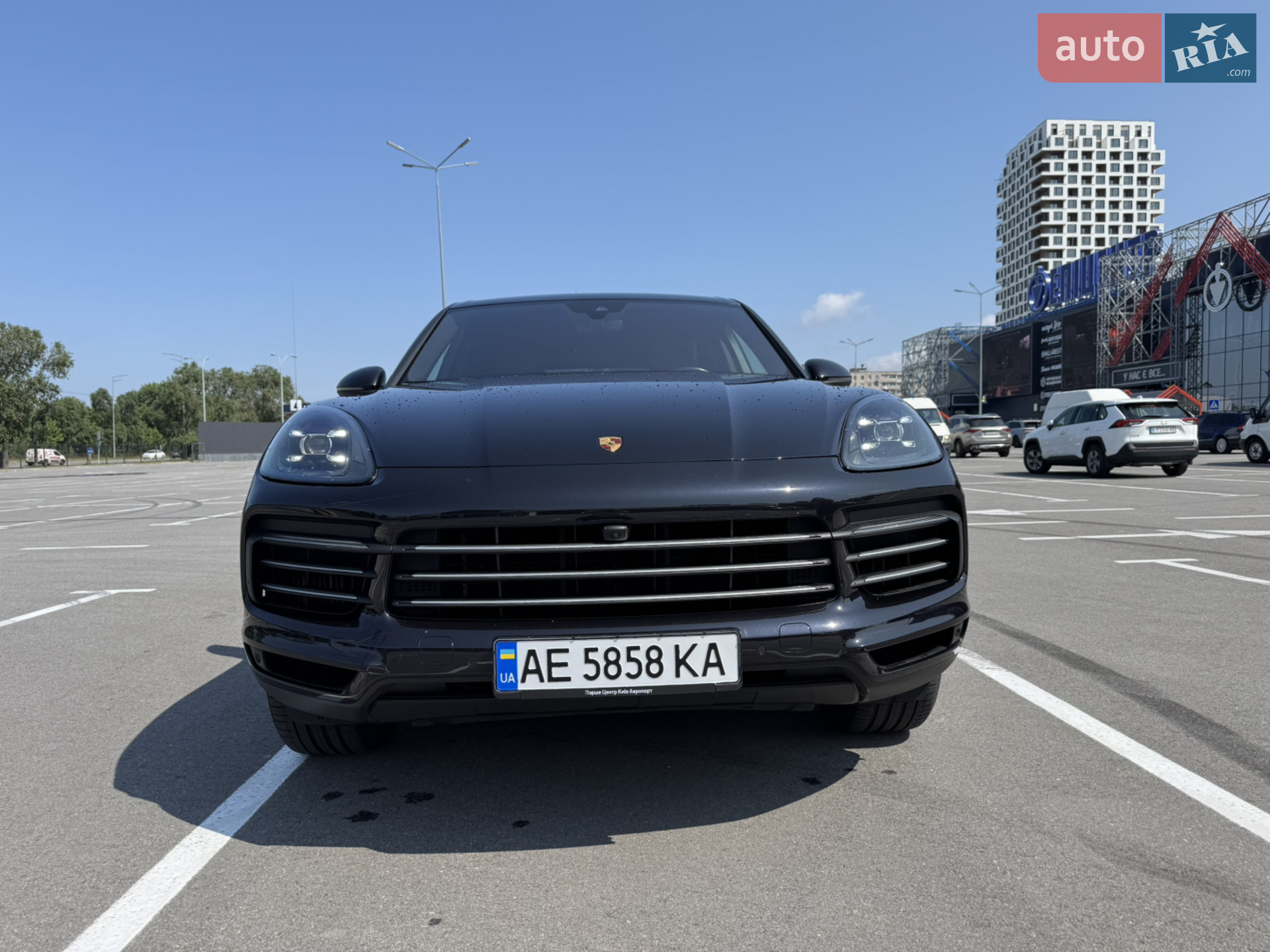 2018 Porsche Cayenne - мініатюра 2