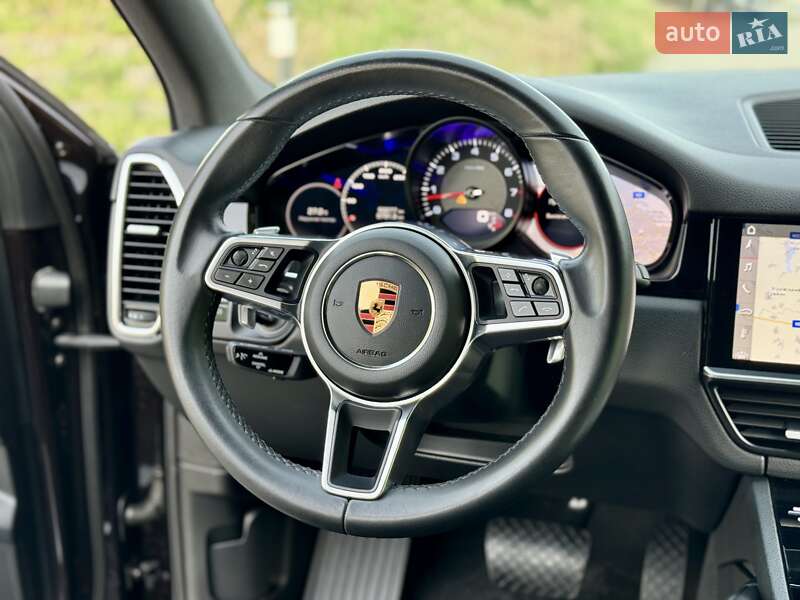 Позашляховик / Кросовер Porsche Cayenne 2018 в Києві
