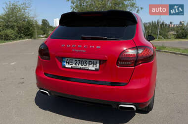 Внедорожник / Кроссовер Porsche Cayenne 2013 в 