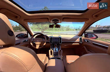 Внедорожник / Кроссовер Porsche Cayenne 2013 в 