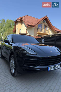 Внедорожник / Кроссовер Porsche Cayenne 2019 в 