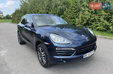 Позашляховик / Кросовер Porsche Cayenne 2013 в Рівному