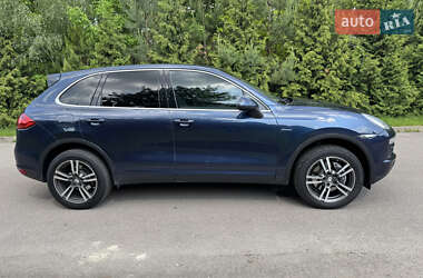 Внедорожник / Кроссовер Porsche Cayenne 2013 в 