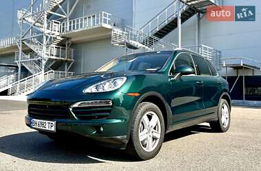 Внедорожник / Кроссовер Porsche Cayenne 2012 в 