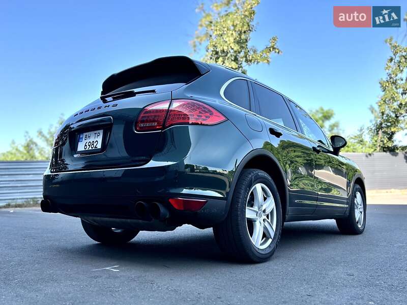 Внедорожник / Кроссовер Porsche Cayenne 2012 в Одессе фото 31 Внедорожник / Кроссовер Porsche Cayenne 2012 в Одессе