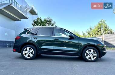 Внедорожник / Кроссовер Porsche Cayenne 2012 в 