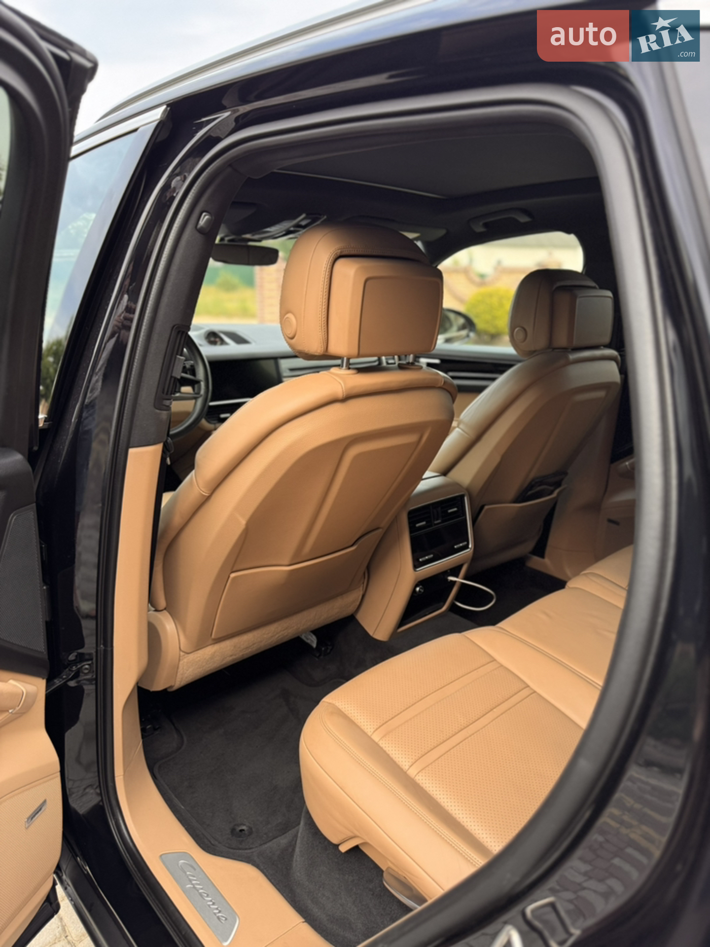 2020 Porsche Cayenne - мініатюра 26