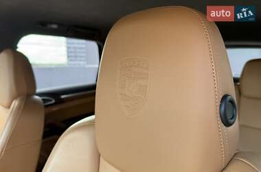 Внедорожник / Кроссовер Porsche Cayenne 2013 в 