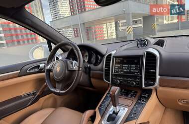 Внедорожник / Кроссовер Porsche Cayenne 2013 в 