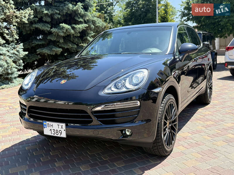 Позашляховик / Кросовер Porsche Cayenne 2010 в Одесі