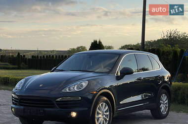 Позашляховик / Кросовер Porsche Cayenne 2012 в 