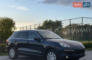 Позашляховик / Кросовер Porsche Cayenne 2012 в 