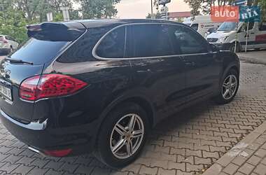 Внедорожник / Кроссовер Porsche Cayenne 2014 в 