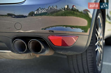 Позашляховик / Кросовер Porsche Cayenne 2010 в 