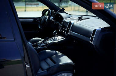 Позашляховик / Кросовер Porsche Cayenne 2010 в 