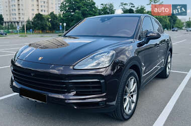 Внедорожник / Кроссовер Porsche Cayenne 2019 в 