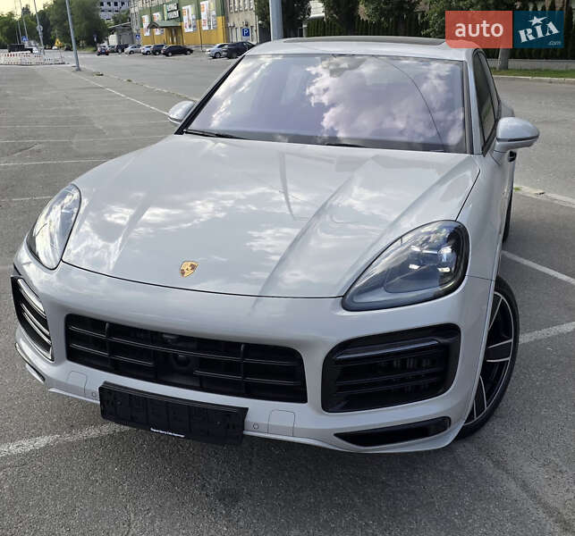 Позашляховик / Кросовер Porsche Cayenne 2022 в Києві