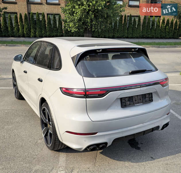 Позашляховик / Кросовер Porsche Cayenne 2022 в Києві