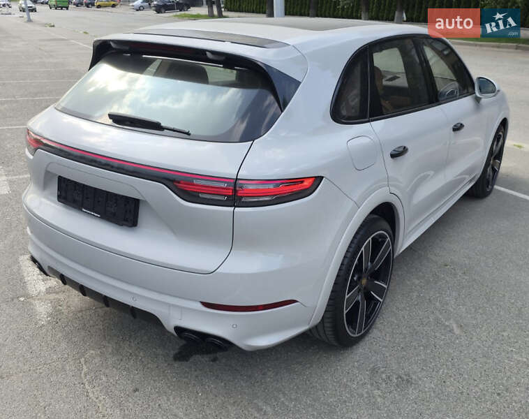 Позашляховик / Кросовер Porsche Cayenne 2022 в Києві